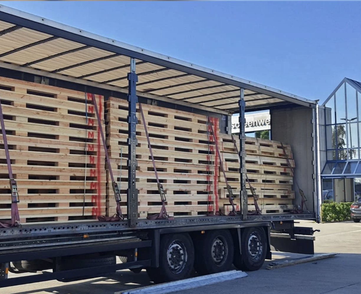 Chargement de palettes bois